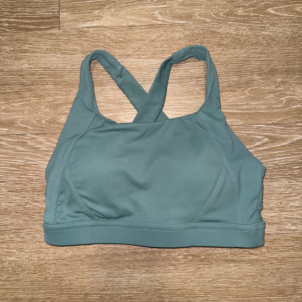 Women’s Criss Cross Back Sports Bra